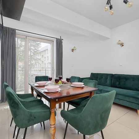 Przestronne Apartamenty W Zakopanem Z Trzema Sypialniami I Parkingiem By Noclegi Renters Kültér fotó