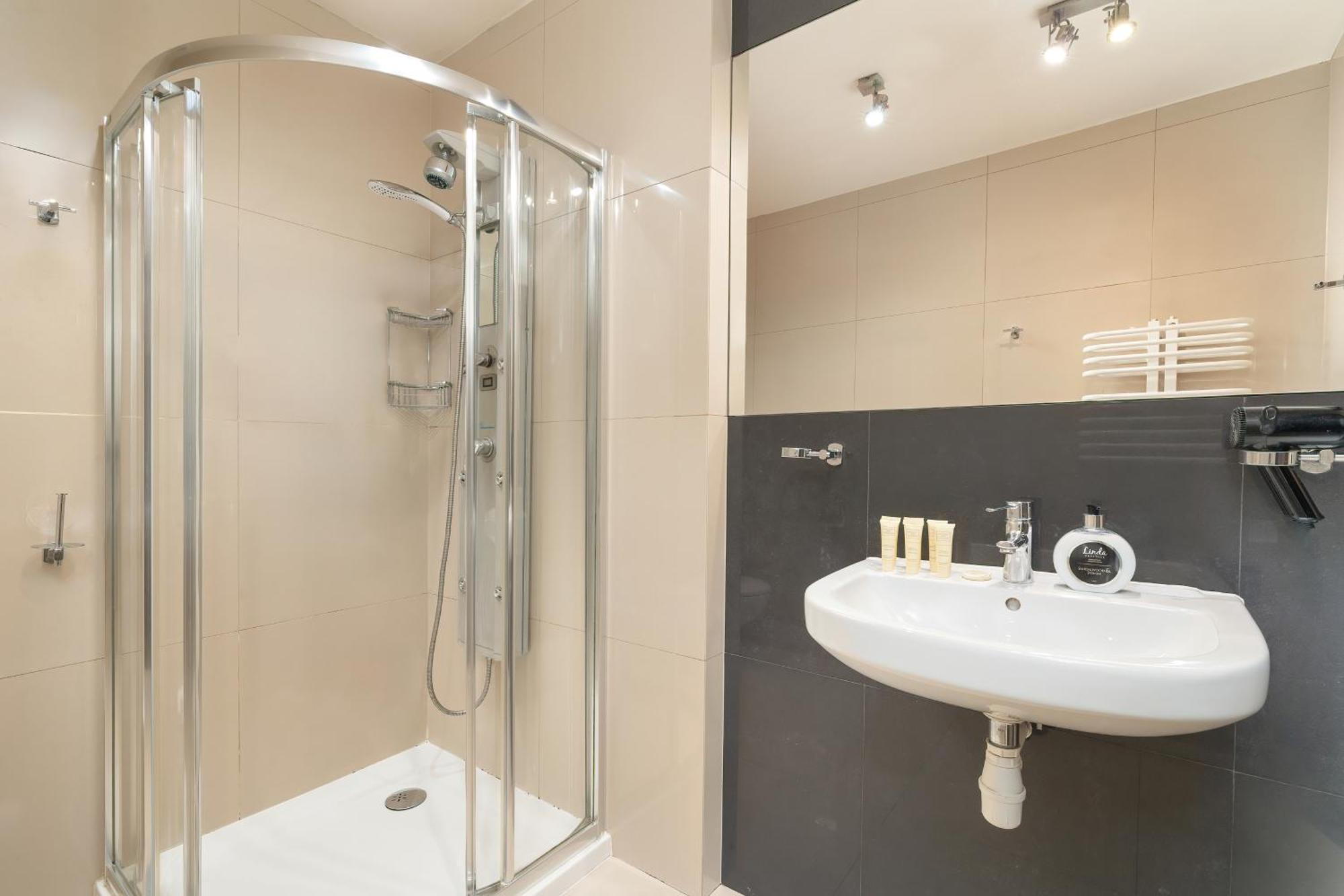 Przestronne Apartamenty W Zakopanem Z Trzema Sypialniami I Parkingiem By Noclegi Renters Kültér fotó