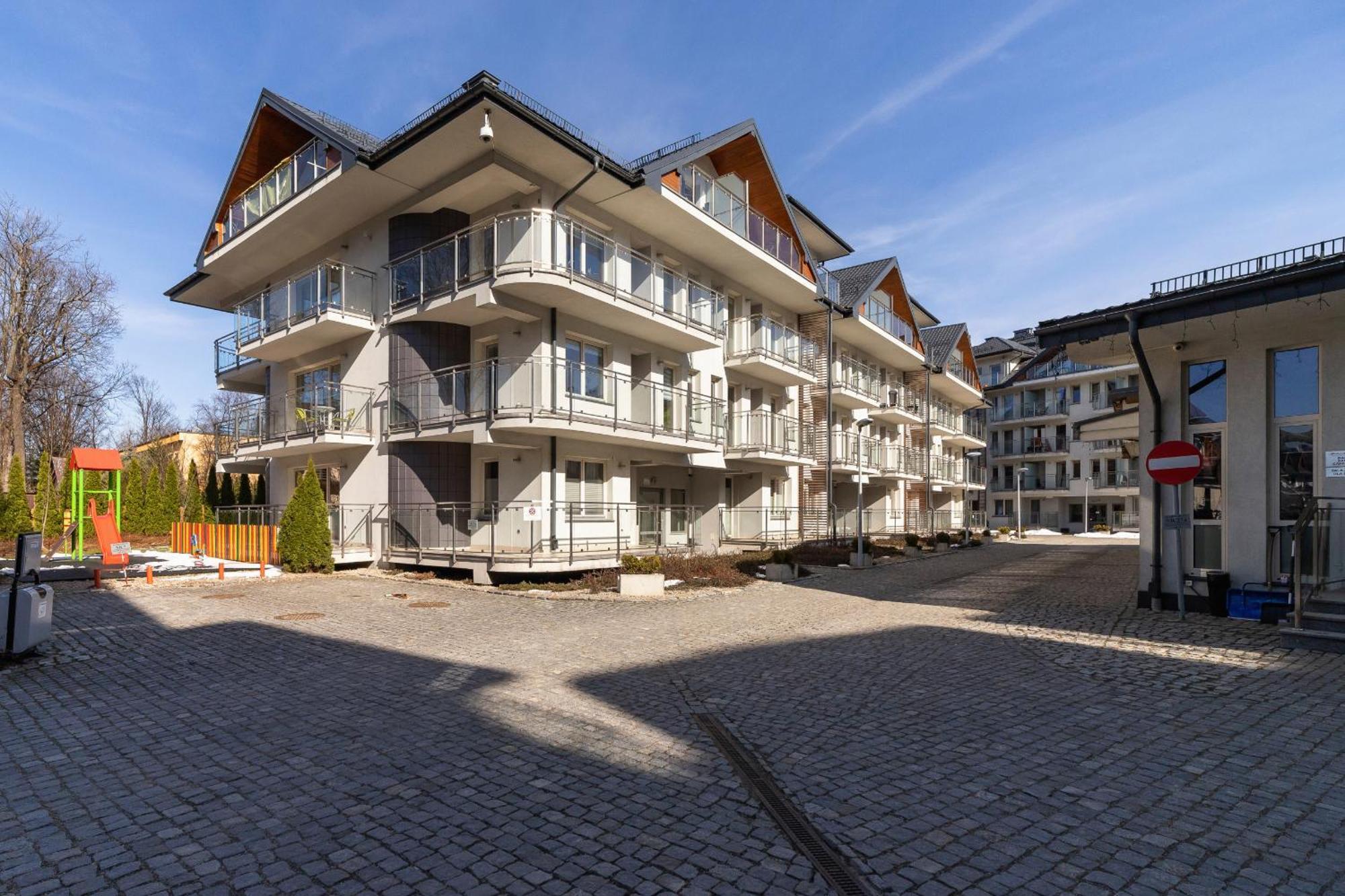 Przestronne Apartamenty W Zakopanem Z Trzema Sypialniami I Parkingiem By Noclegi Renters Kültér fotó